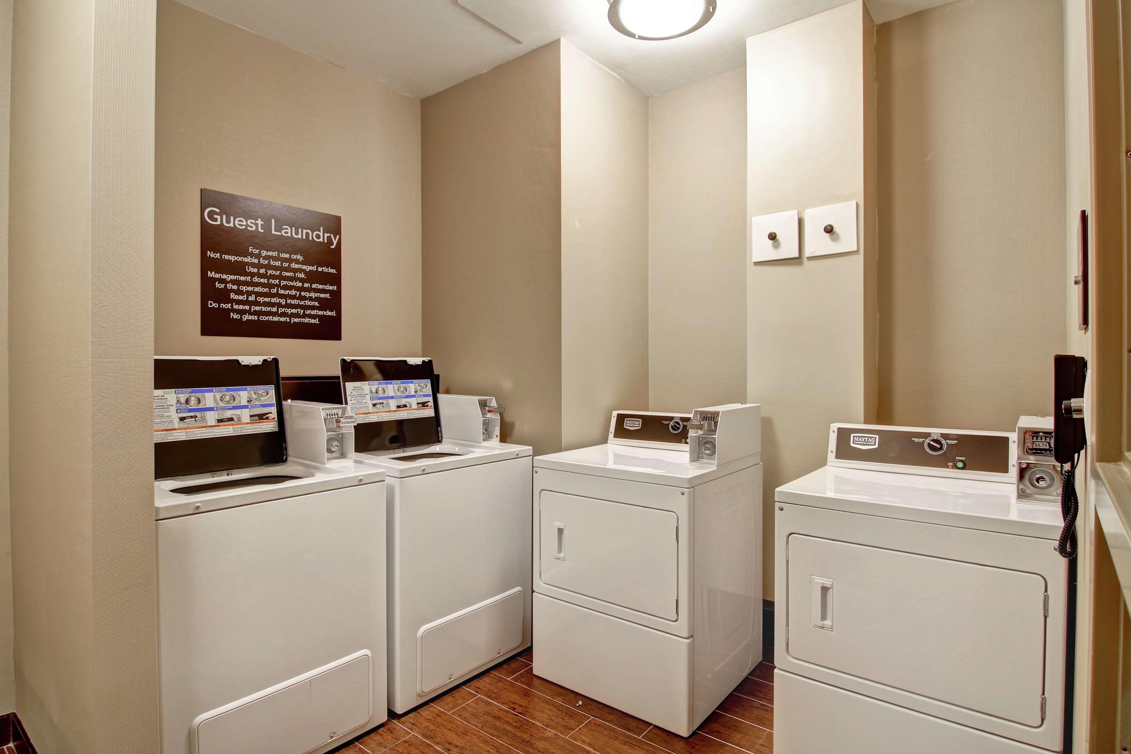 Homewood Suites By Hilton Toronto-אייקס מראה חיצוני תמונה